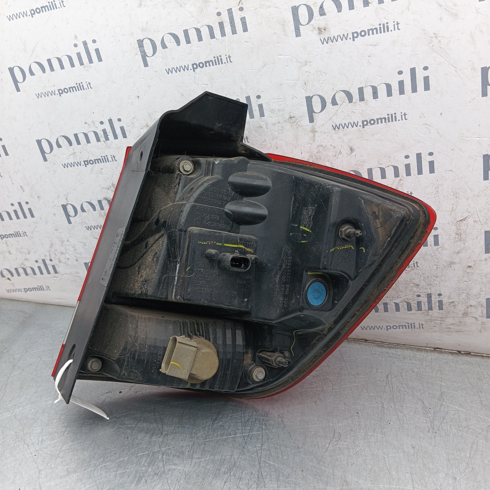 Pomili Fanaleria Fiat Freemont/Dodge Journey fanale posteriore sinistro usato OEM 68078481AD