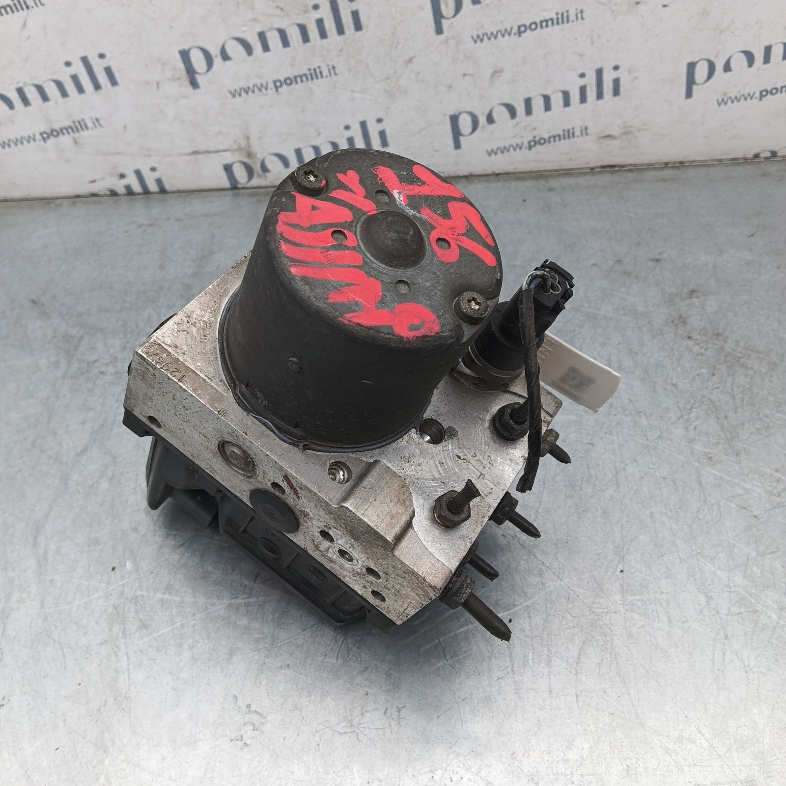 Pomili Freni e ricambi BMW S5 E39 modulo pompa ABS usato