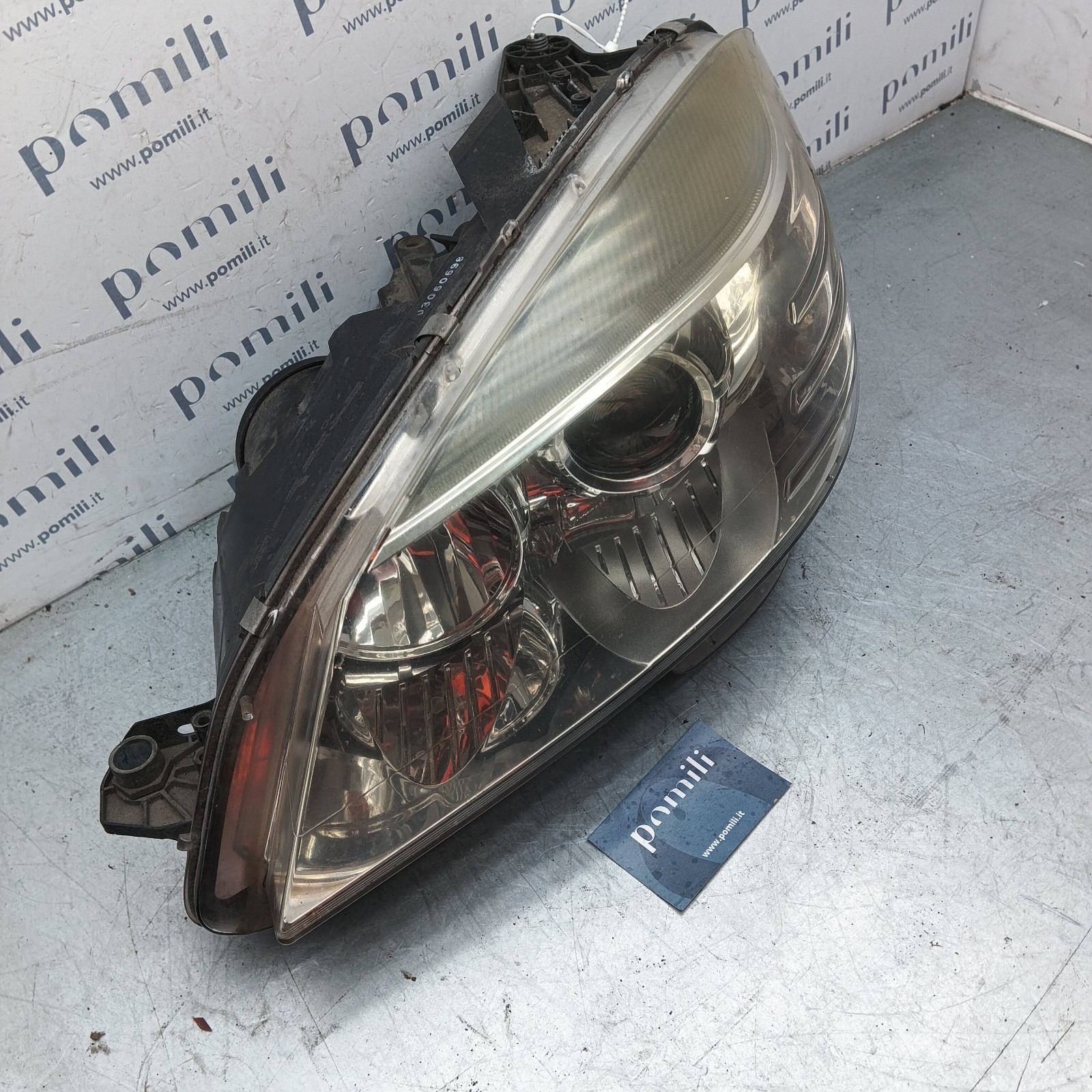 Pomili Fanaleria Mercedes-Benz Classe C W204 faro anteriore sinistro usato