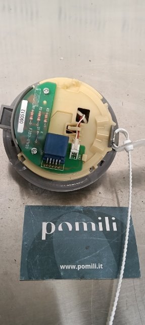 Pomili Fanaleria Toyota iQ luce cortesia anteriore da tetto
