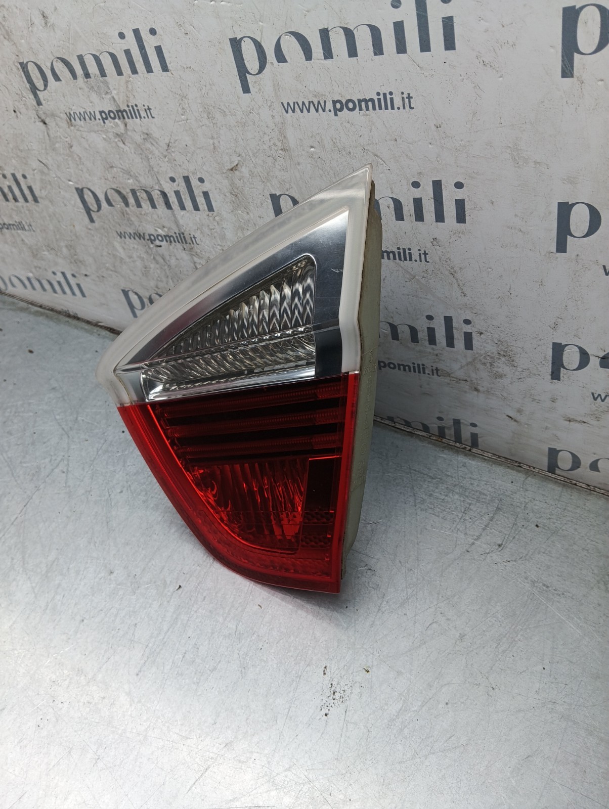 Pomili Fanaleria Fanale posteriore portellone BMW E90 destro usato