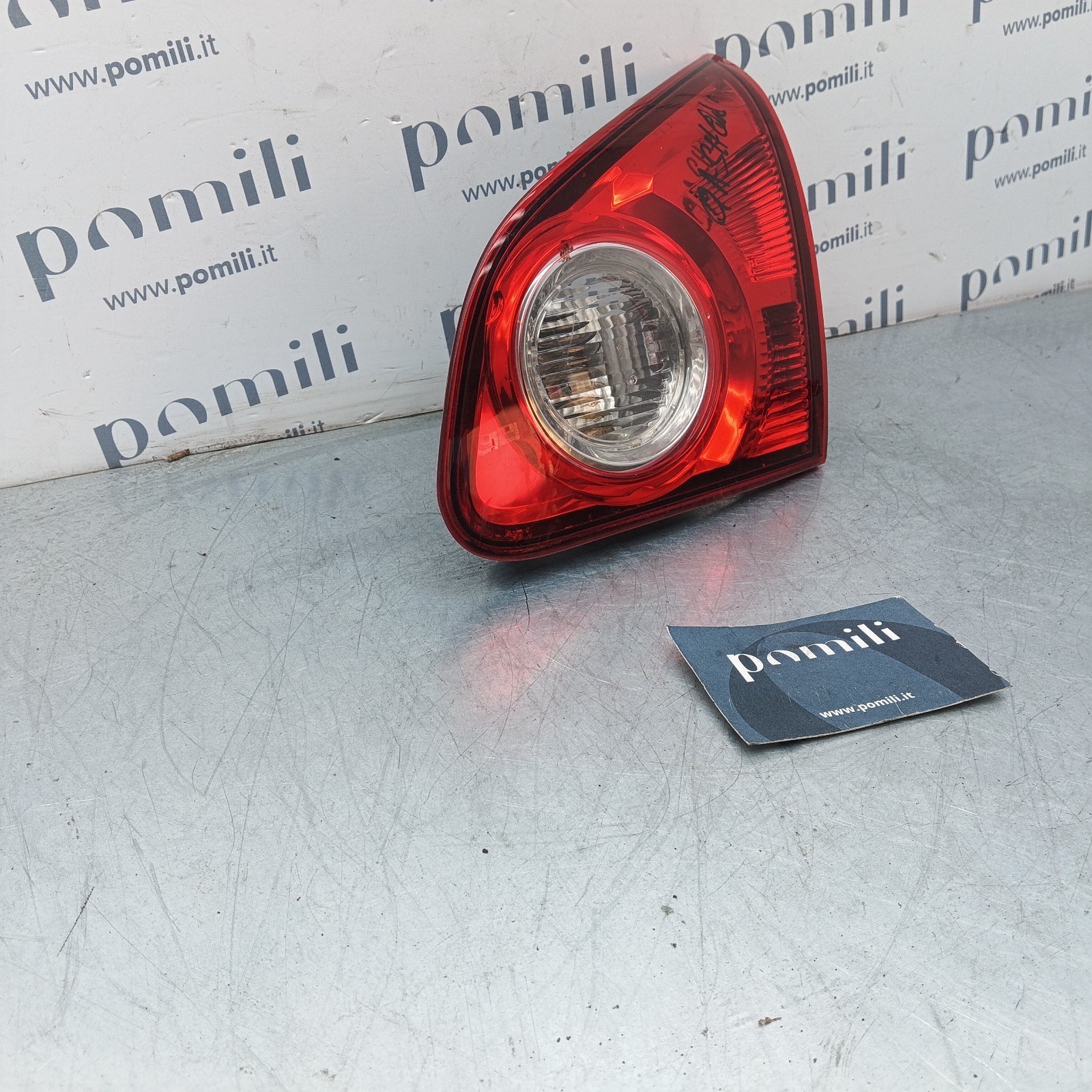 Pomili Fanaleria Fanale posteriore portellone Nissan Qashqai sinistro 89071064 usato