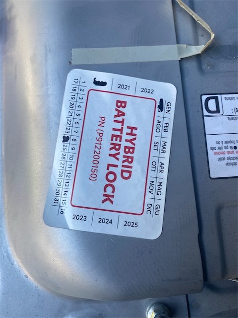 Pomili Elettronica batteria ibride Stack batteria trazione Toyota Yaris