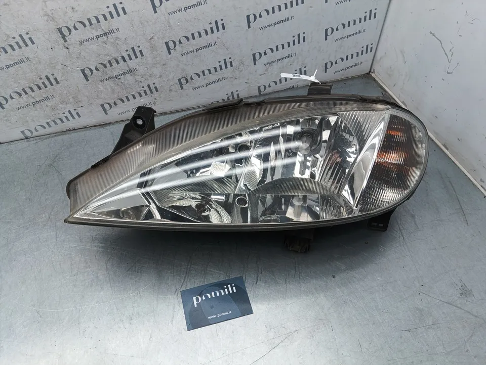 Pomili Fanaleria Renault Megane faro anteriore sinistro 7700427874D usato