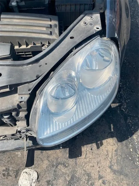 Pomili Fanaleria Proiettore Volkswagen Jetta 1K sinistro