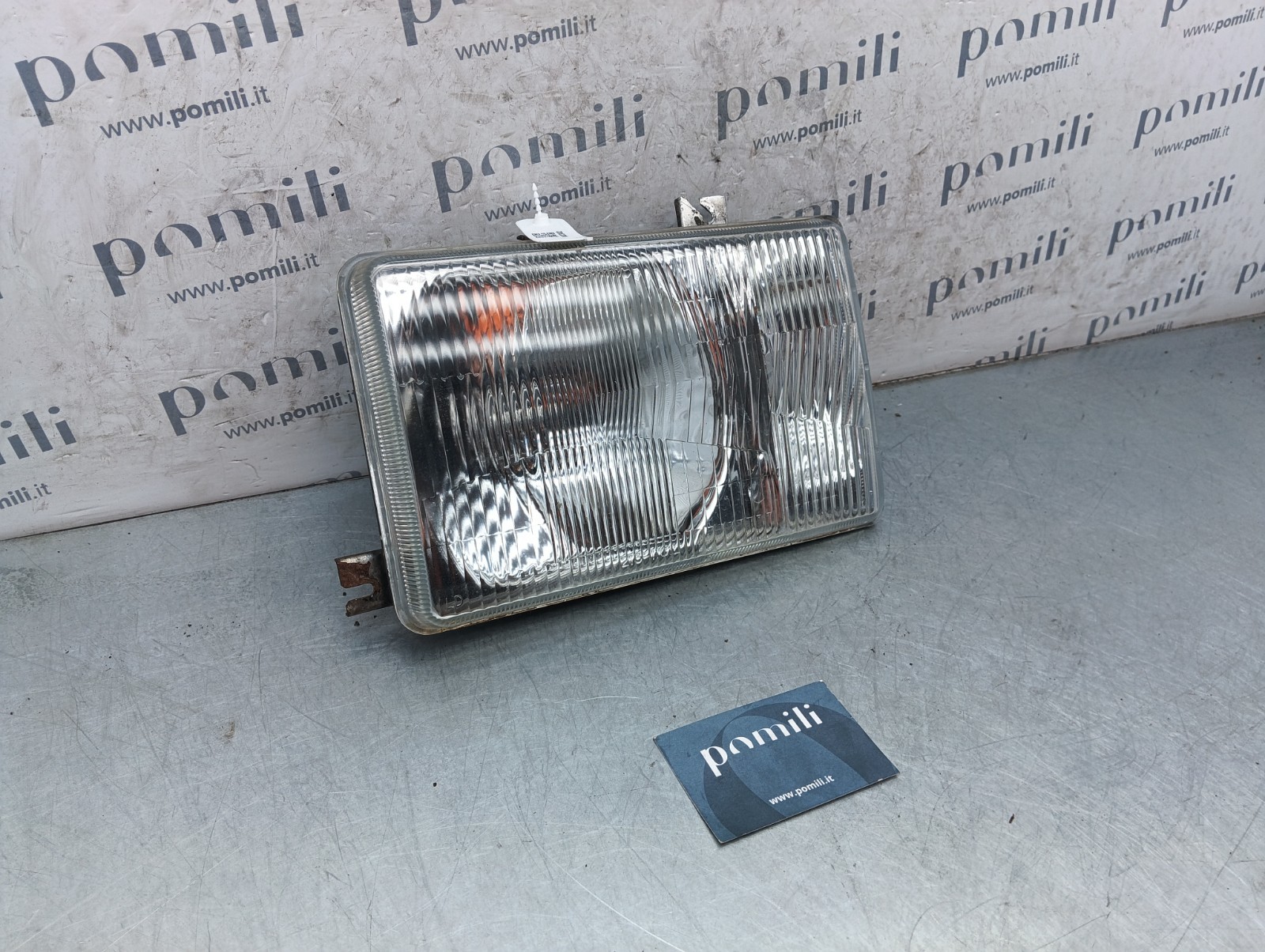 Pomili Fanaleria Isuzu Trooper (1984-1991) faro anteriore sinistro usato