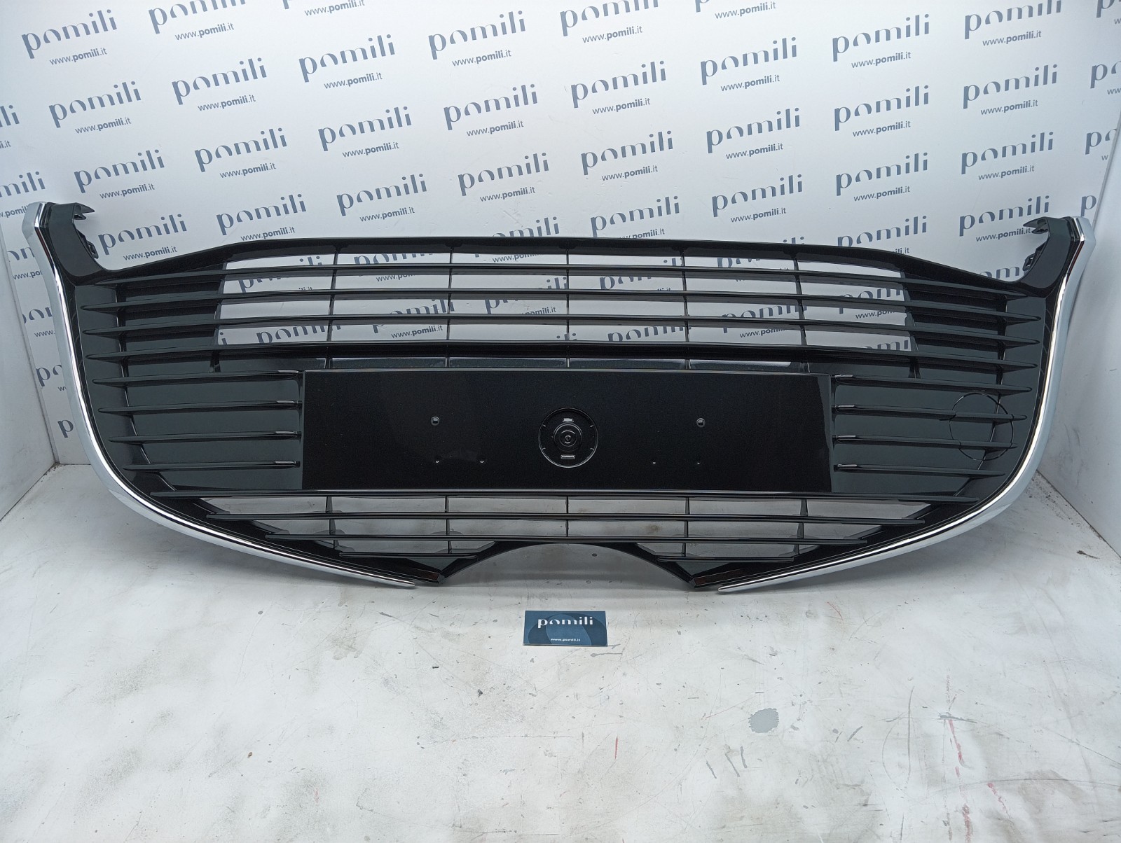 Pomili Paraurti anteriore griglia Toyota Yaris III 53102-0D030 nuova