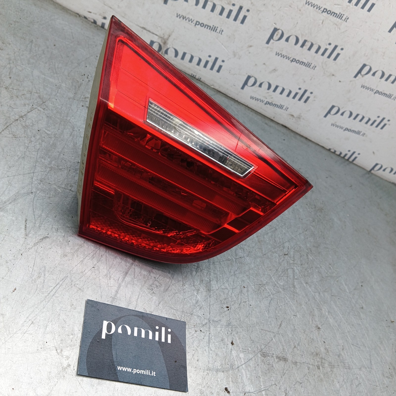 Pomili Fanaleria BMW S3 E90 fanale posteriore interno sinistro usato