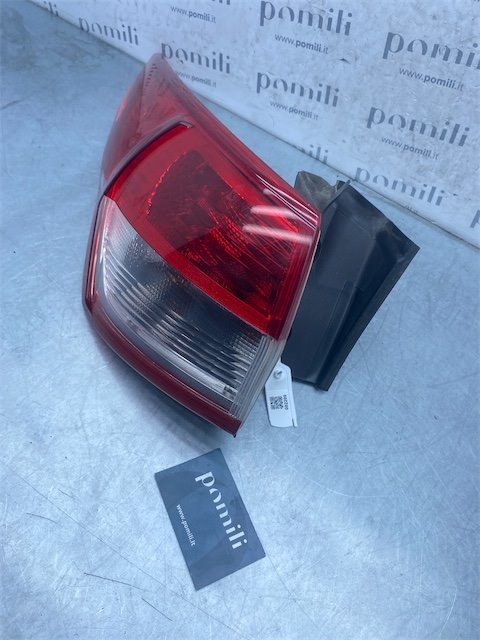 Pomili Fanaleria Ford Kuga fanale posteriore esterno sinistro