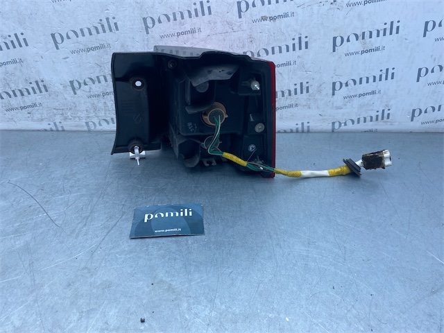 Pomili Fanaleria Peugeot 4007 fanale posteriore esterno sinistro