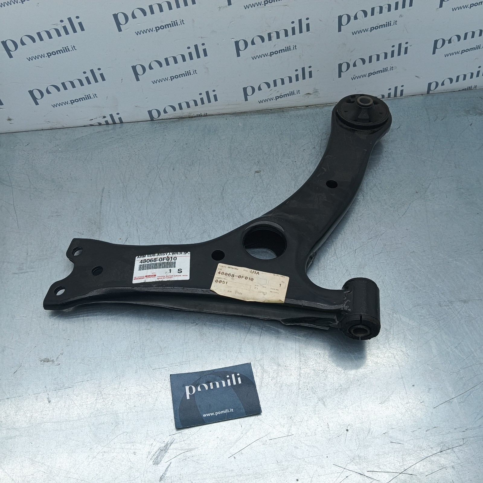 Pomili Sterzo e ammortizzatori Braccio oscillante inferiore anteriore destro Toyota Corolla Verso 480680F010