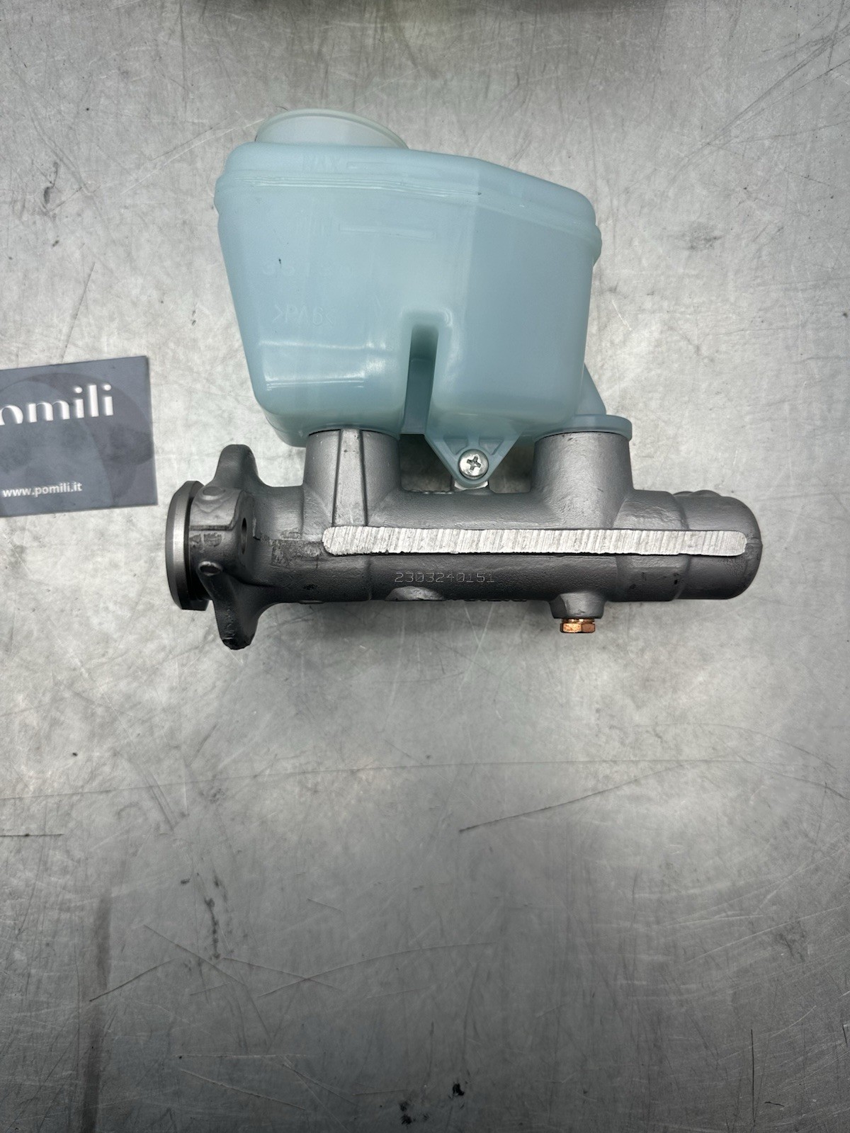 Pomili Freni e ricambi Pompa Cilindro Maestro Freno Toyota Land Cruiser 120 Prado 47201-60660 nuova