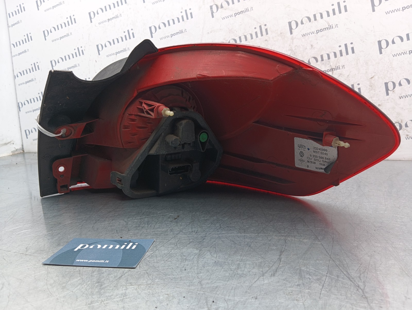 Pomili Fanaleria Fanale posteriore sinistro Renault Clio III S.W. (2005–2012) 8200586843 usato