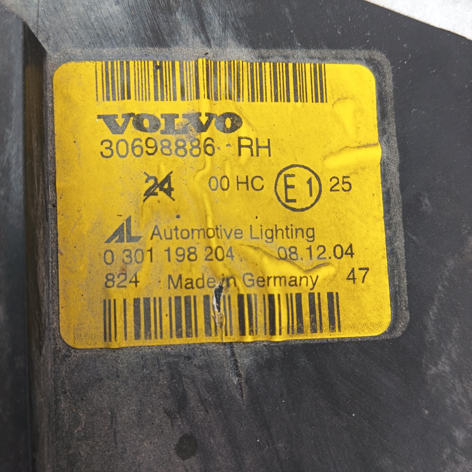 Pomili Fanaleria Faro anteriore destro Volvo V50 30698886 usato