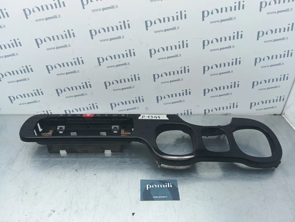 Pomili Rivestimenti interni Fiat Panda 312 modanatura cruscotto 735491812 usata
