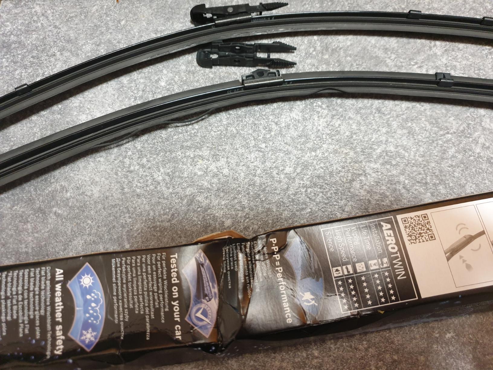 Bosch Spazzole tergicristallo Aerotwin A214S 2 pezzi 750 mm