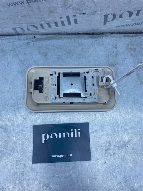 Pomili Fanaleria Luce cortesia ant. tetto FIAT 500 (3P) (07/07>01/15<)