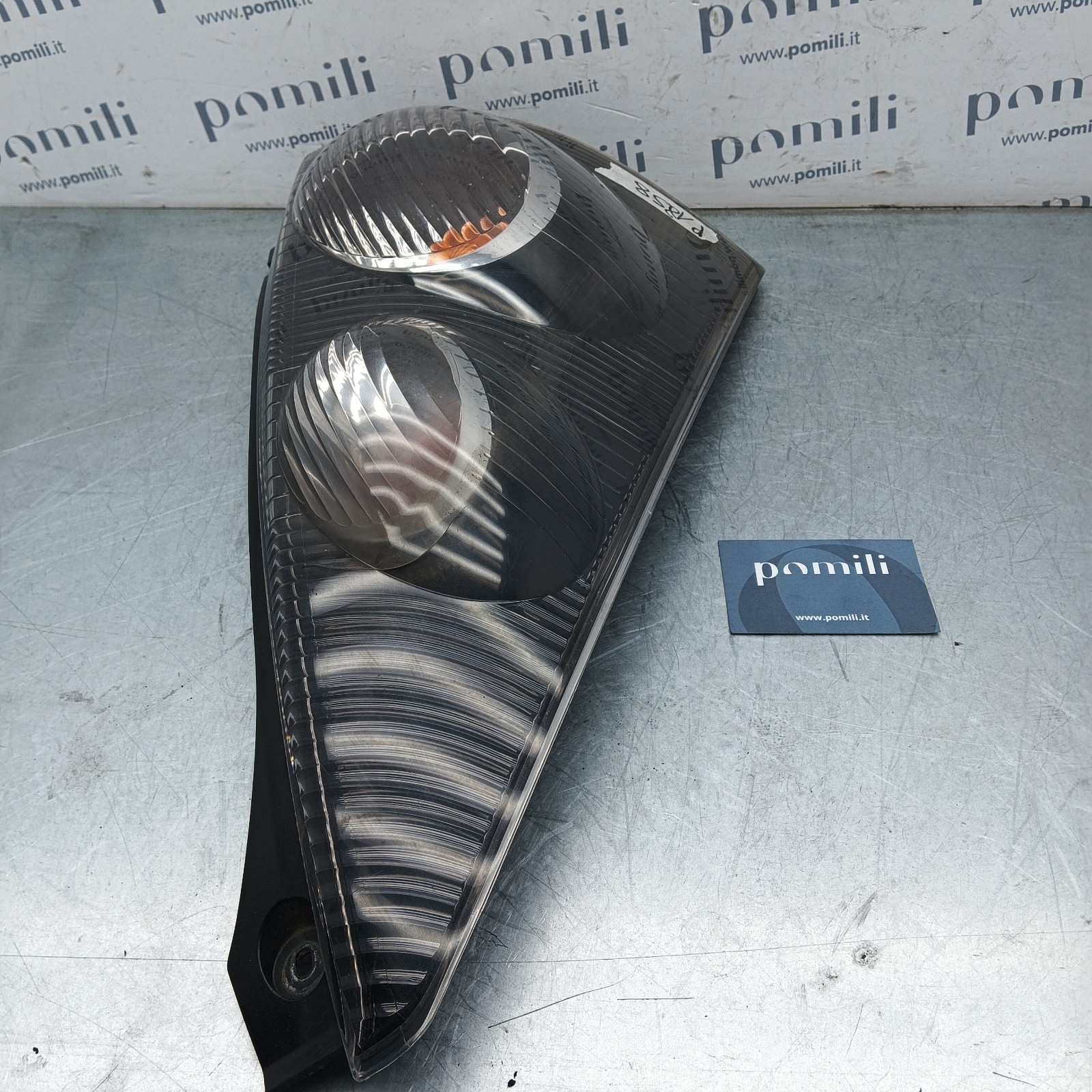 Pomili Fanaleria Citroen C1 Peugeot 107 fanale posteriore sinistro usato