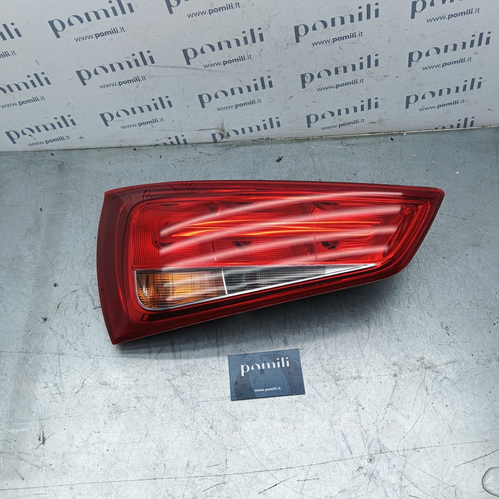 Pomili Fanaleria Fanale posteriore destro Audi A1 8X0945094D usato