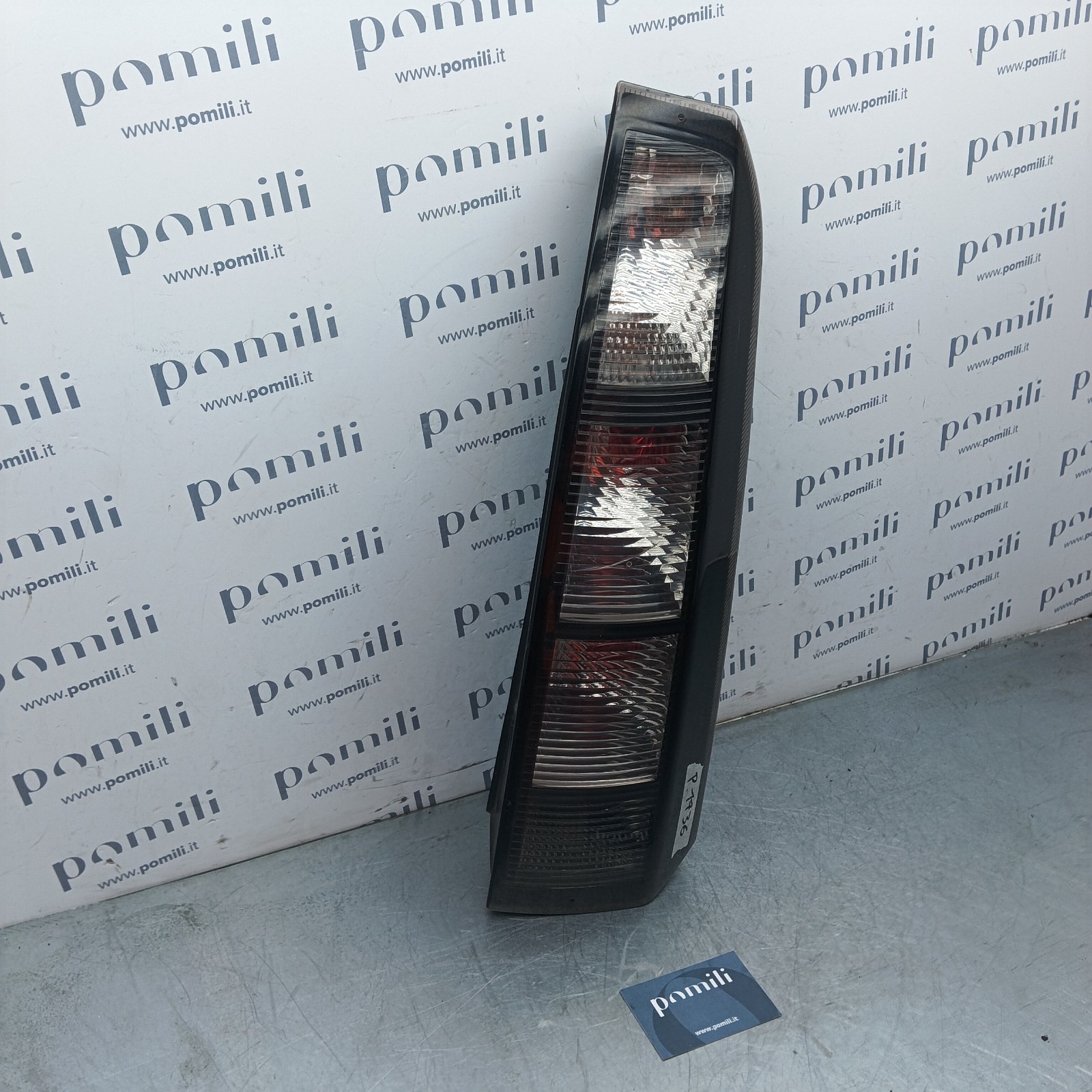 Pomili Fanaleria Opel Meriva A fanale posteriore destro 89071145 usato