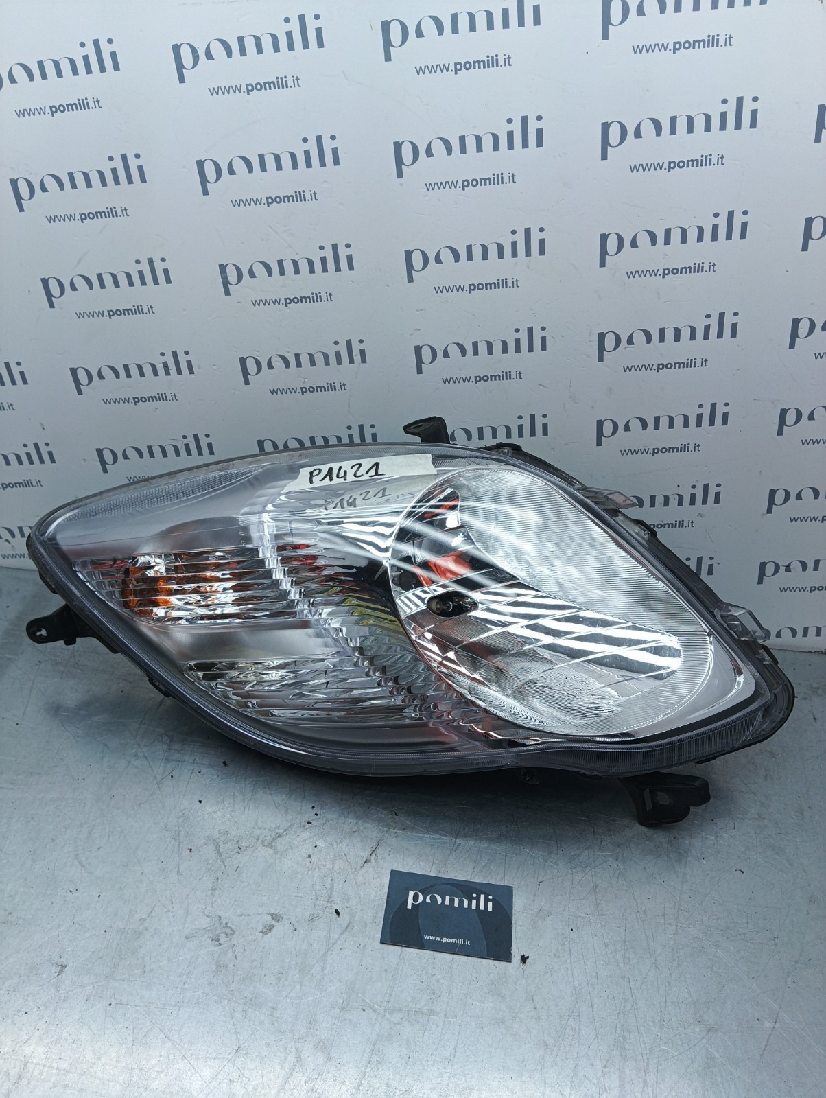 Pomili Fanaleria Toyota Yaris faro anteriore sinistro 212-11P3L usato