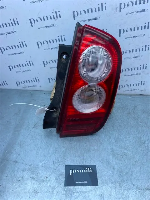 Pomili Fanaleria Nissan Micra K12E fanale posteriore S002 11/02-05/06