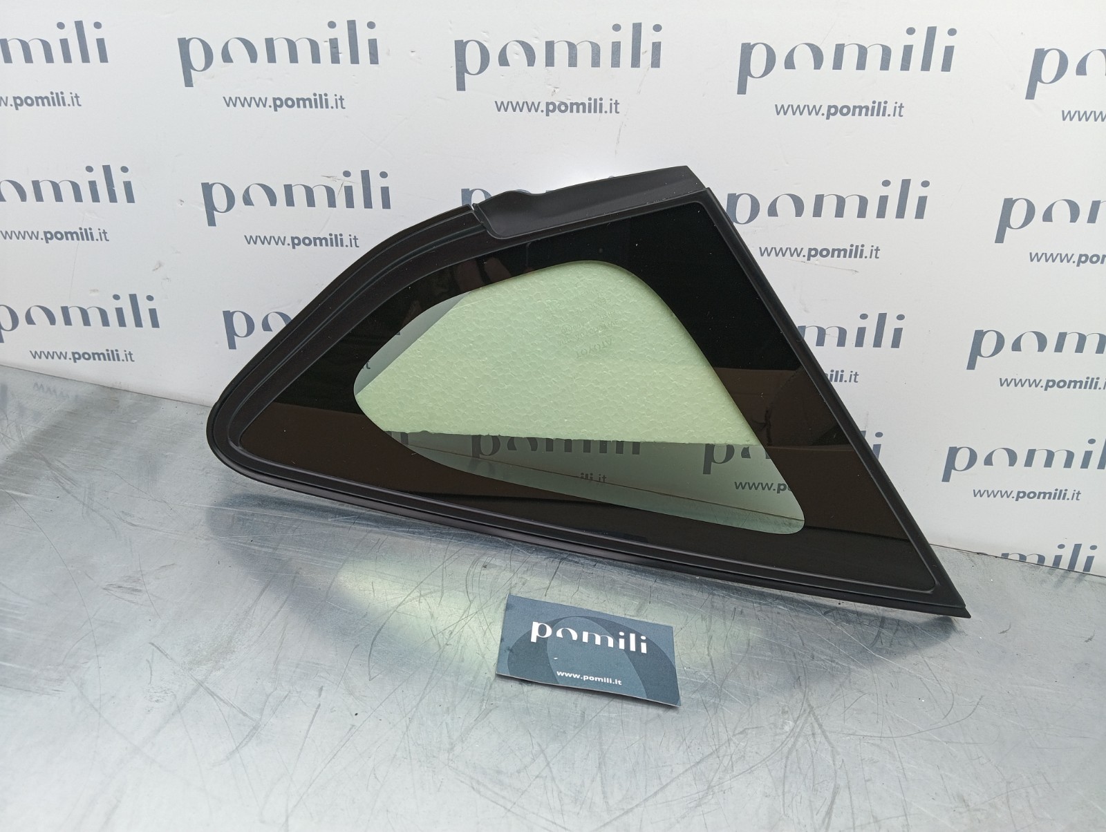 Pomili Cristalli Vetro laterale Toyota Corolla Auris destro fisso 62110-12010