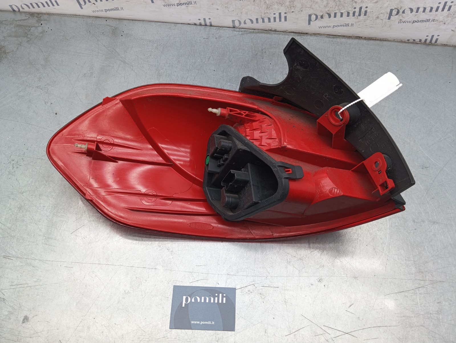 Pomili Fanaleria Fanale posteriore Renault Clio III S.W. 8200586844 destro usato