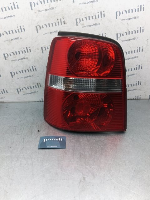Pomili Fanaleria Fanale post. DX VOLKSWAGEN TOURAN (1T) (02/03>11/10<) destro
