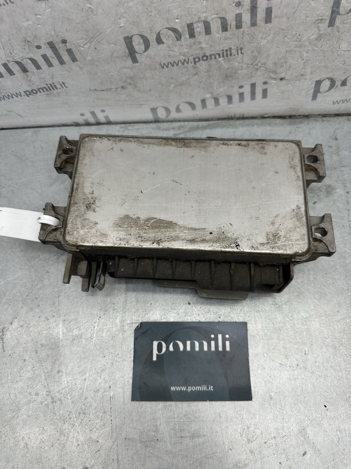 Pomili Centralina Motore Fiat Seicento Cinquecento 0.9 IAW 16F.E0 46524180 usata ECU