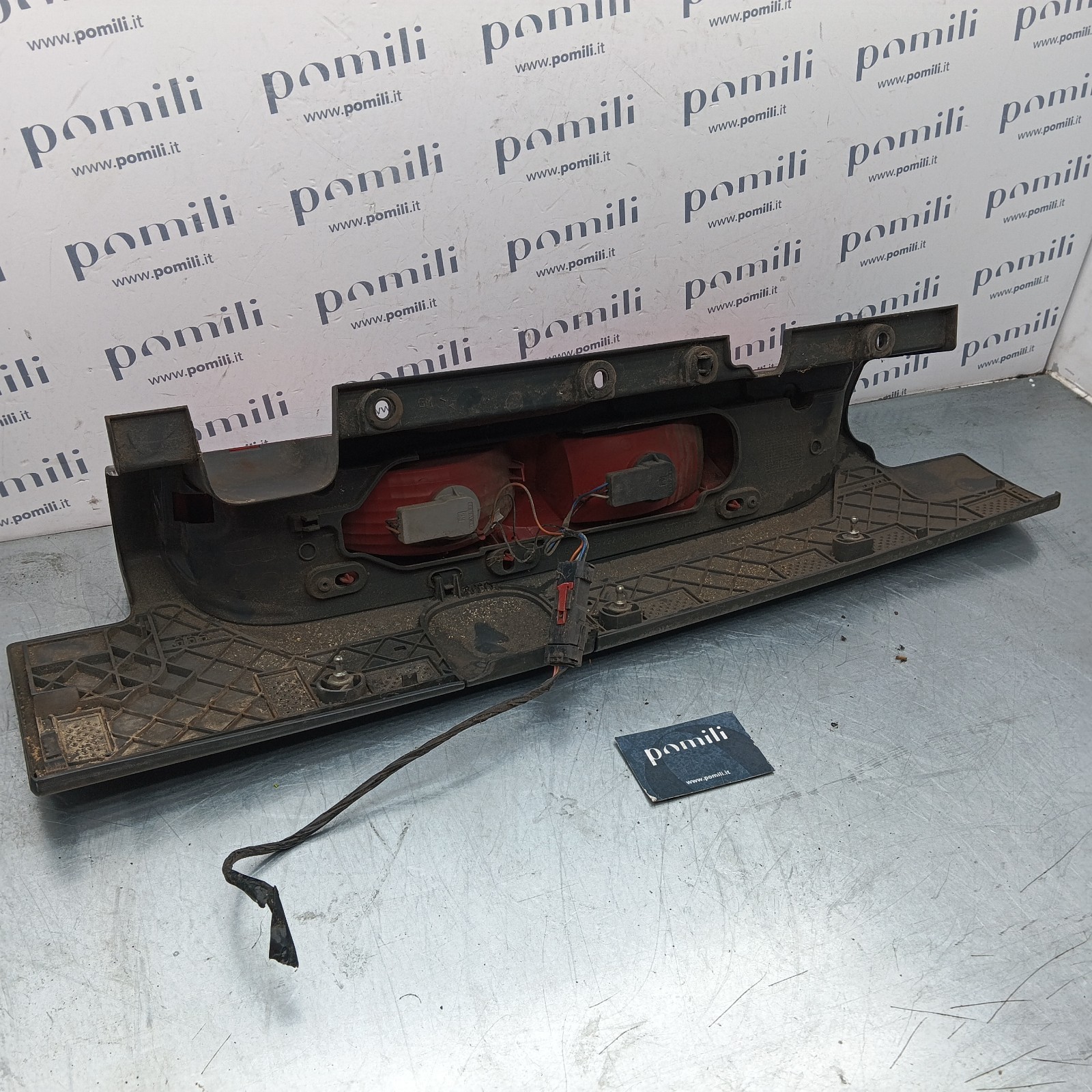 Pomili Fanaleria Trafic II fanale posteriore sinistro 93857722 usato