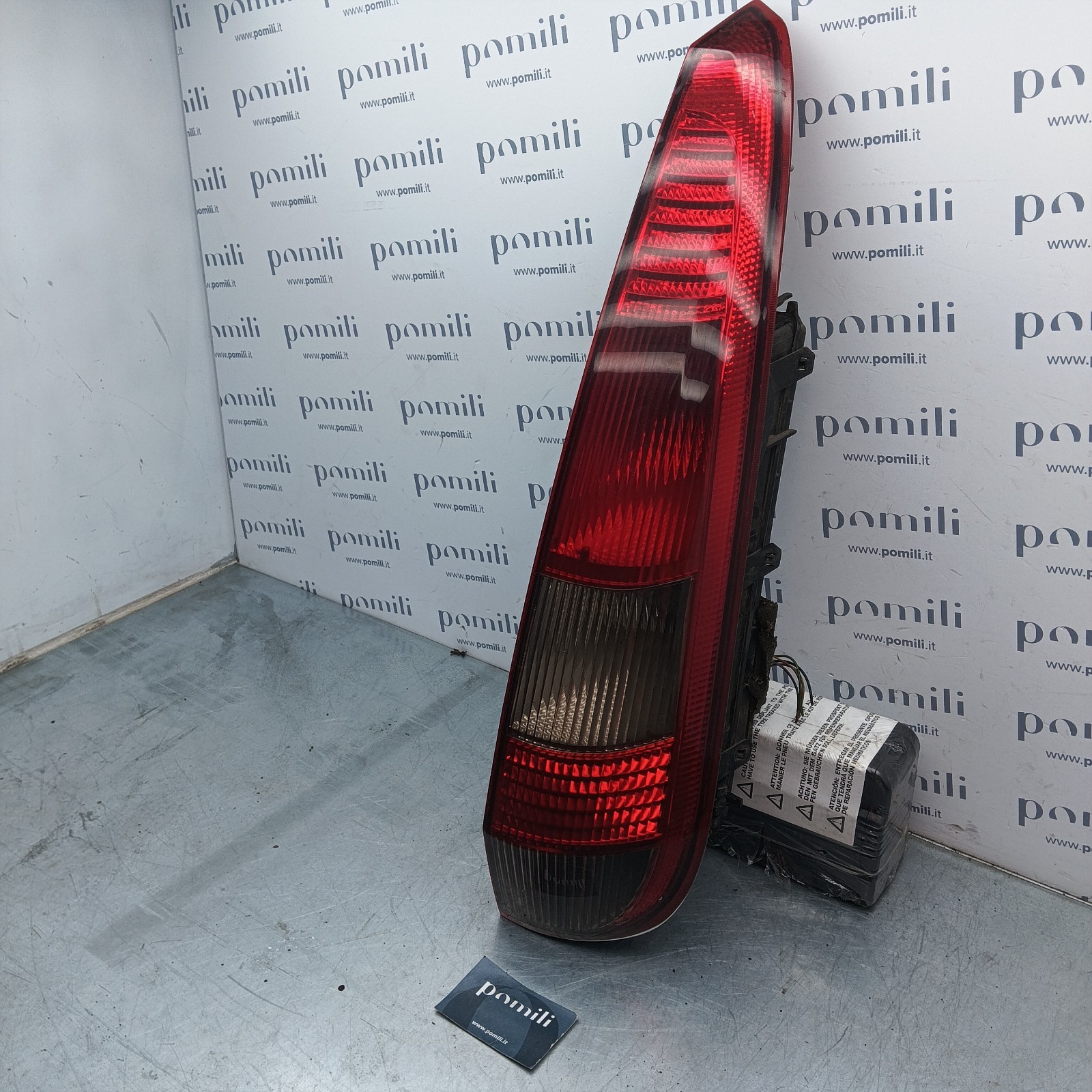 Pomili Fanaleria Ford Fiesta fanale destro usato OEM 08-431-1952R-B