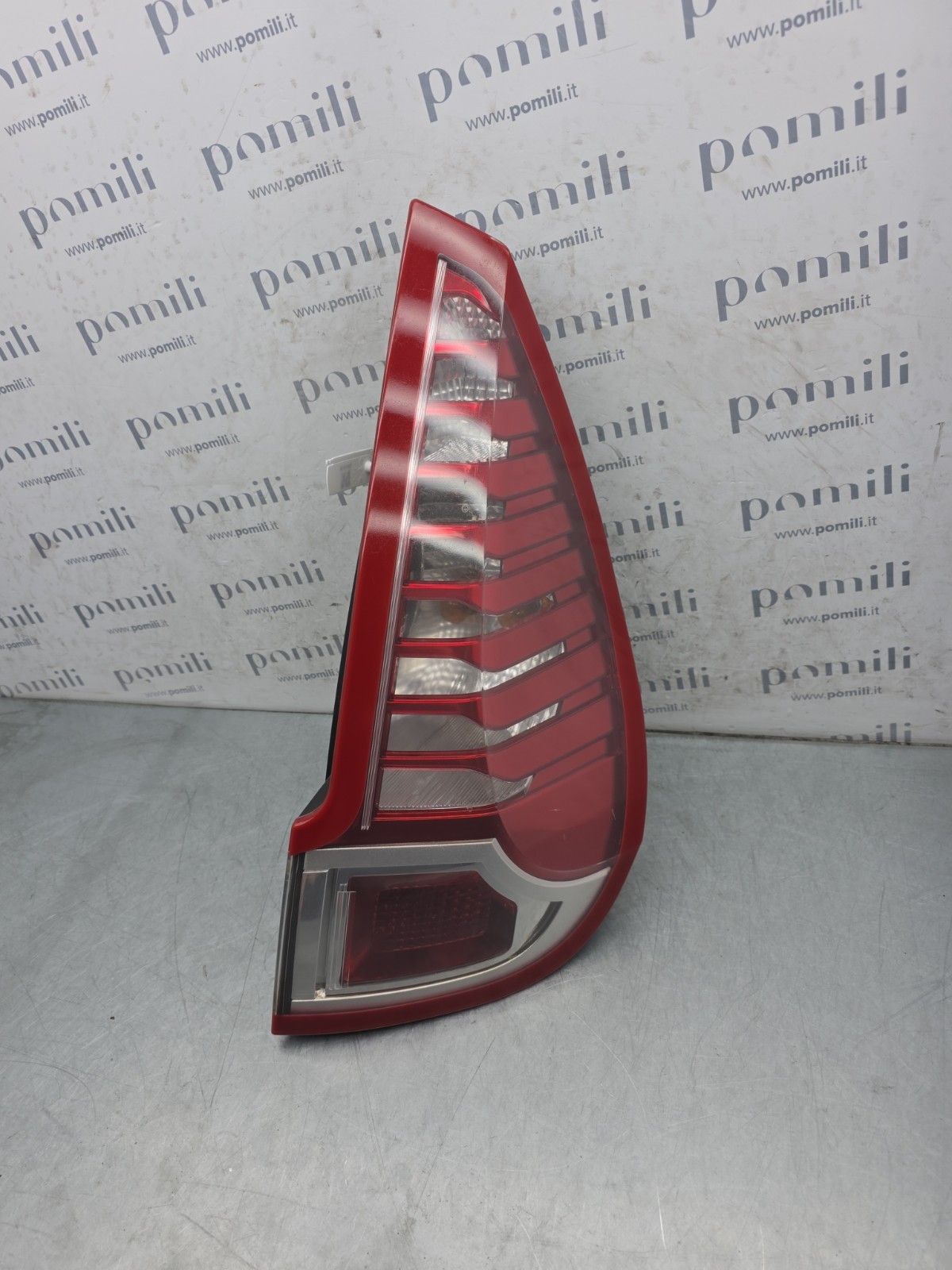 Pomili Fanaleria Renault Scenic X-Mod fanale posteriore destro usato