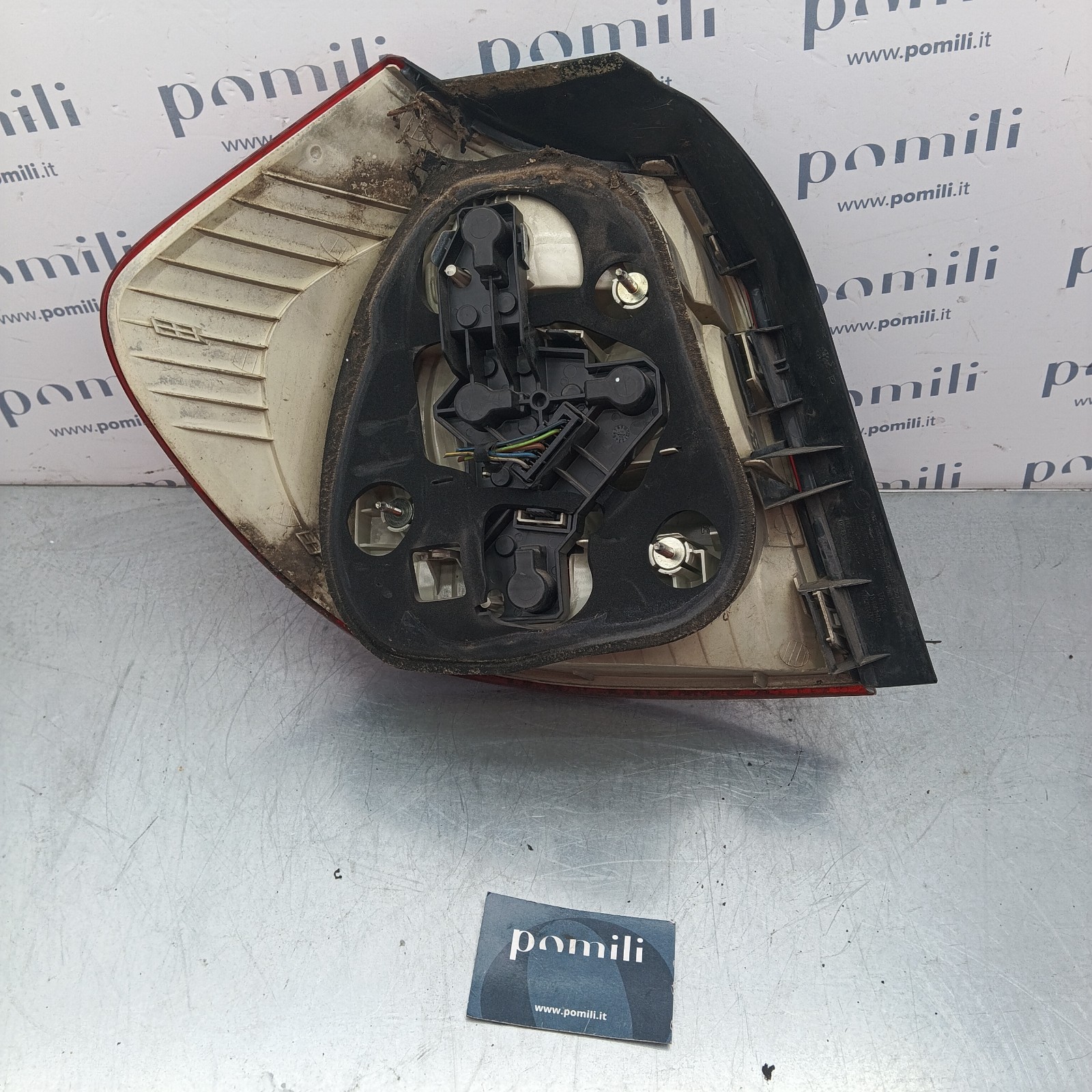 Pomili Fanaleria BMW Serie 1 fanale destro 63210397035 usato