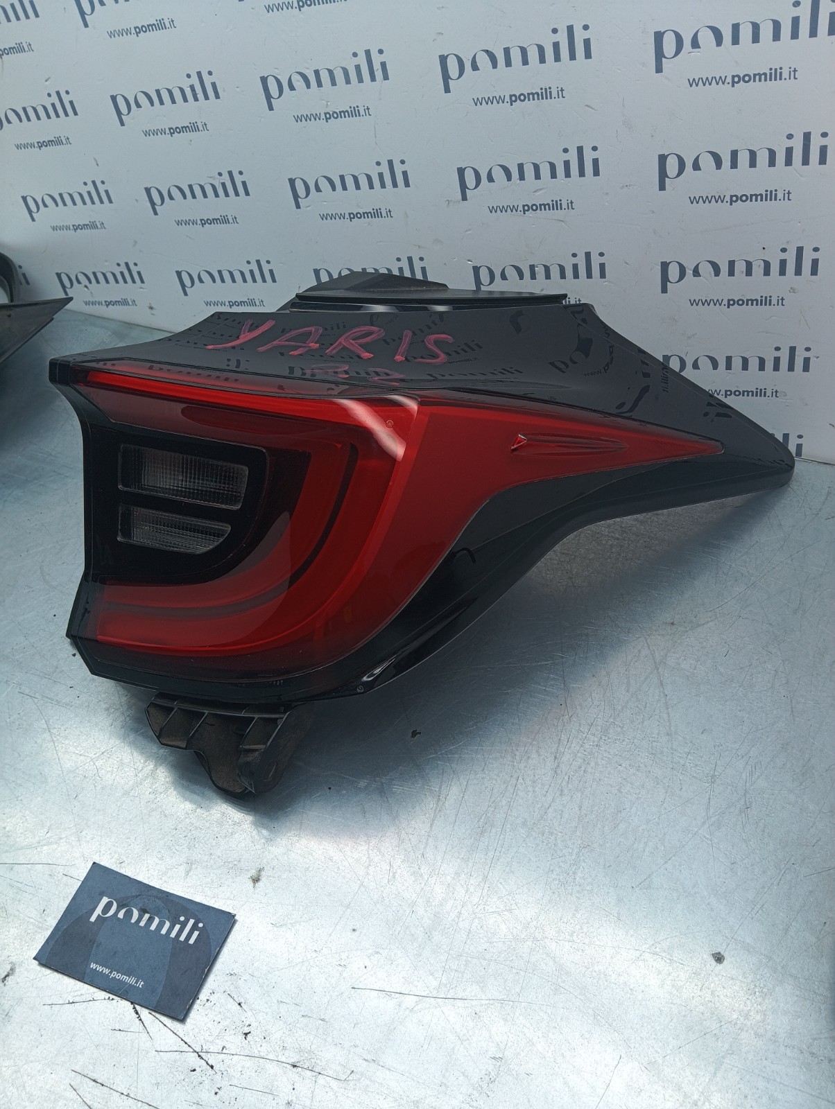Pomili Fanaleria Toyota Yaris 81551K0040 fanale posteriore destro usato