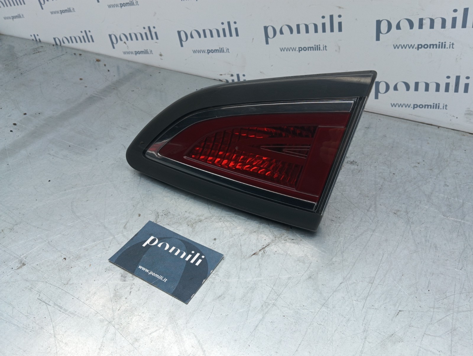 Pomili Fanaleria Renault Scénic III fanale posteriore destro portellone usato