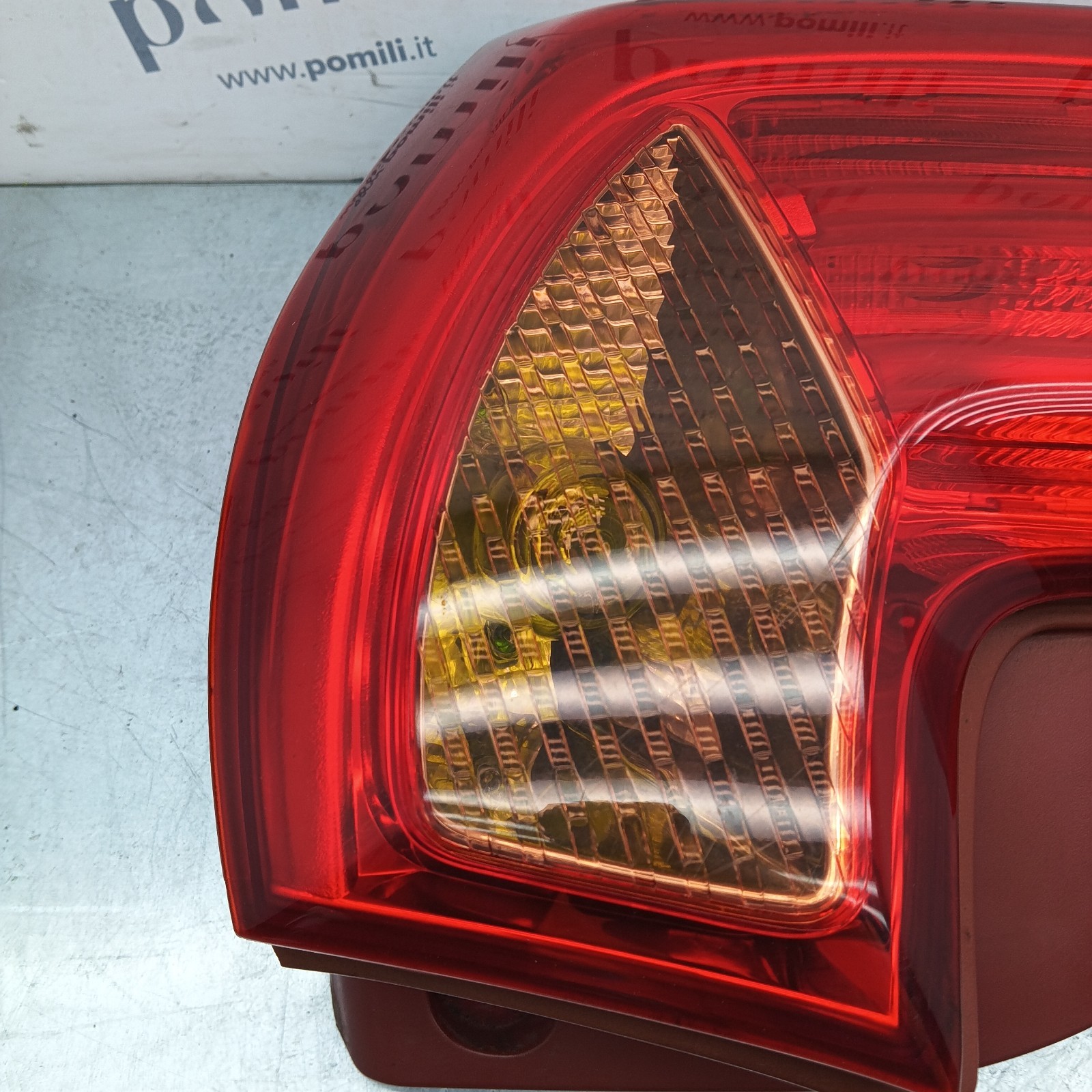 Pomili Fanaleria Fanale posteriore destro Kia Picanto II (2011-17) 92402-1Y0 usato