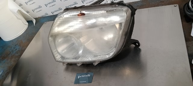Pomili Fanaleria Dacia Duster proiettore sinistro 03/10–12/13