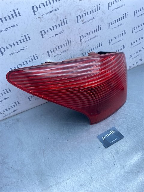 Pomili Fanaleria Peugeot 407 fanale posteriore sinistro
