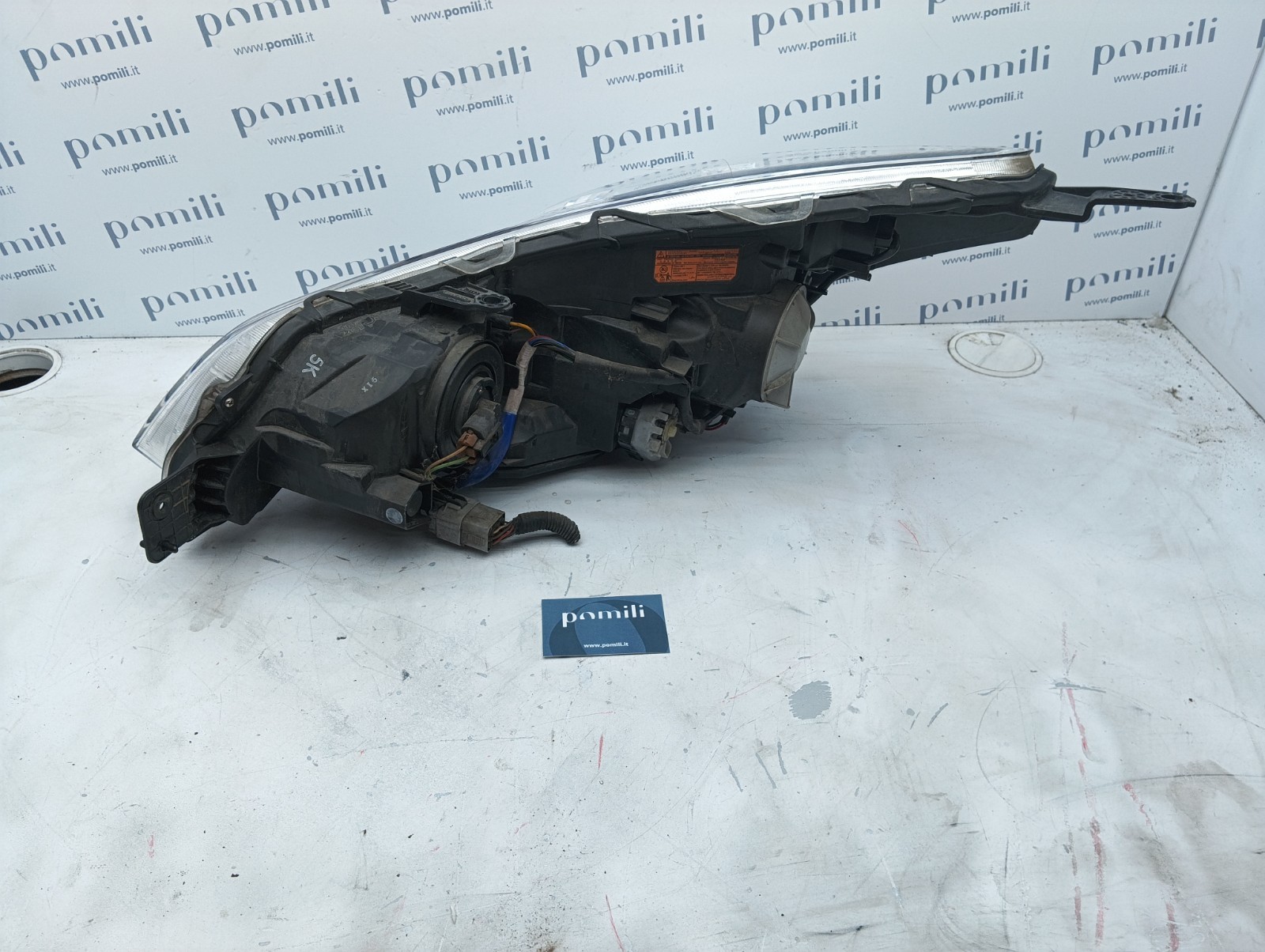 Pomili Fanaleria Subaru Outback faro anteriore destro usato 10020064