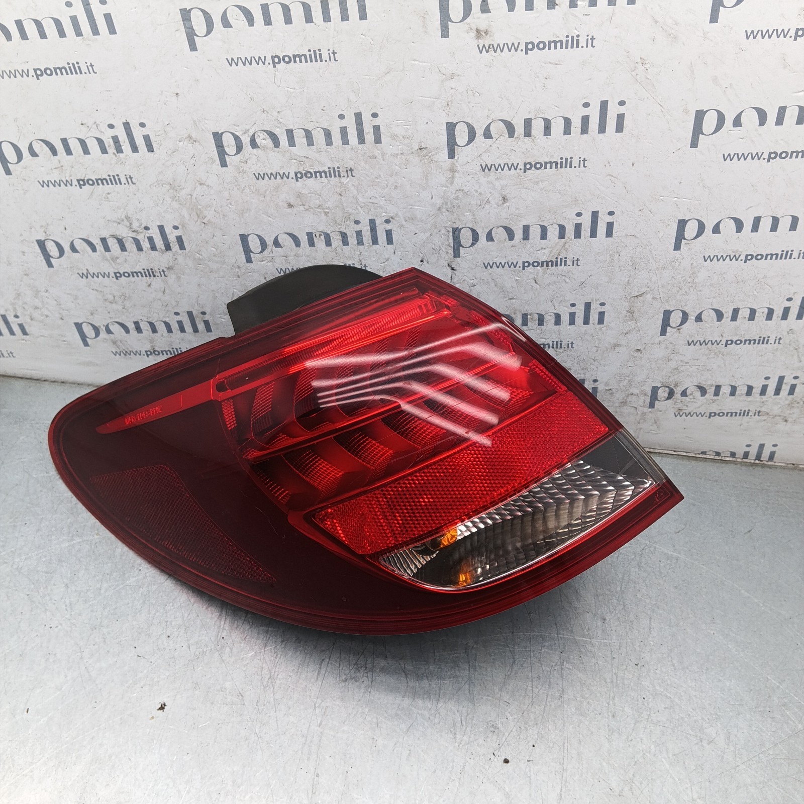 Pomili Fanaleria Mercedes-Benz Classe B W246 fanale posteriore sinistro 626131L1 usato