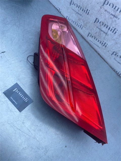 Pomili Fanaleria FIAT GRANDE PUNTO (2Y) (06/05>12/08<) fanale posteriore sinistro usato
