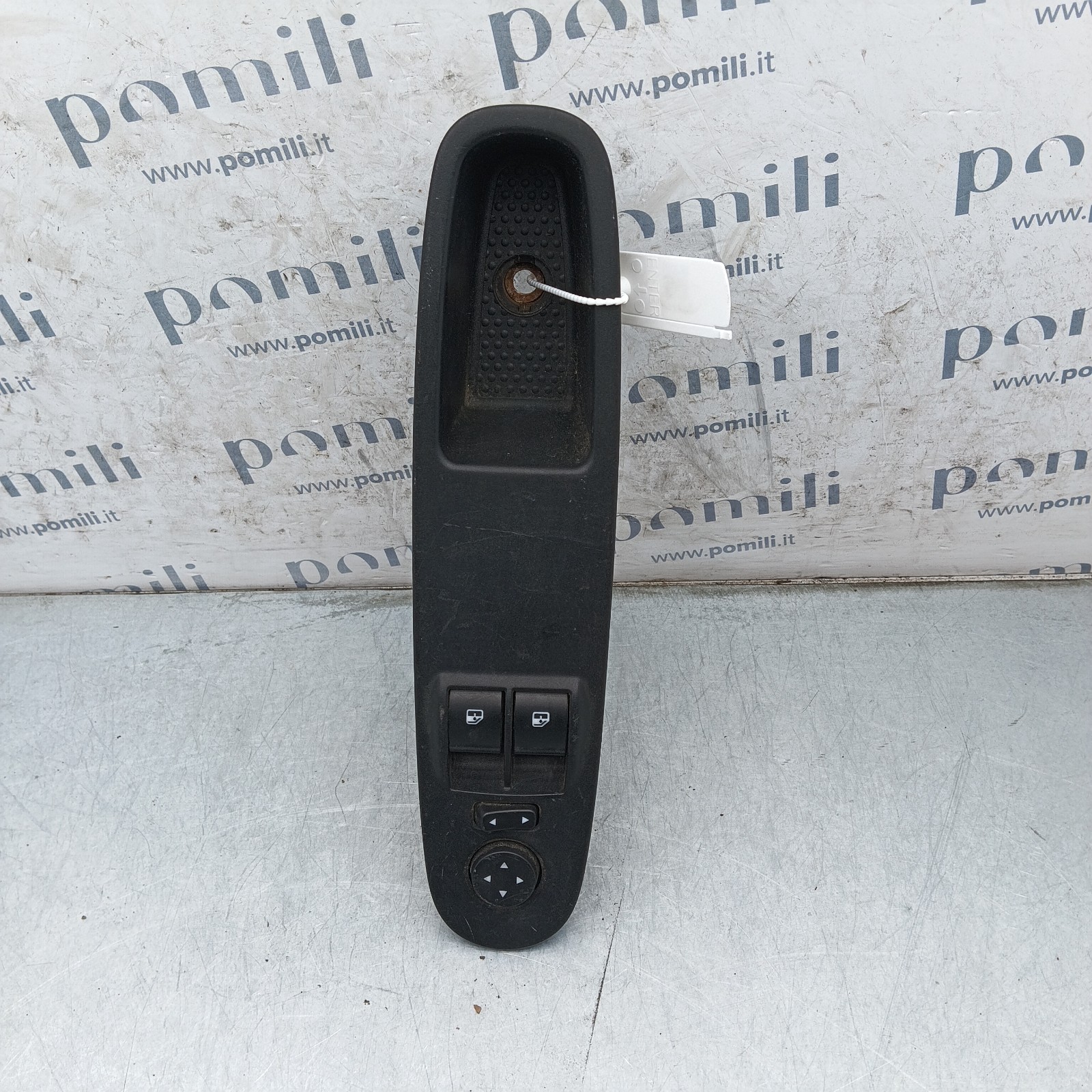 Pomili Rivestimenti interni e parti interne Pulsantiera alzacristalli anteriore sinistra Fiat G. Punto (2009-2018) 735500050 usata