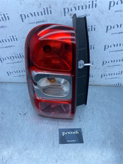 Pomili Fanaleria Fanale posteriore Dacia Duster sinistro