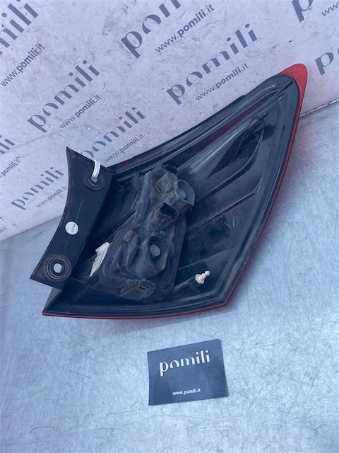 Pomili Fanaleria Fanale post. parte est. SX NISSAN QASHQAI (J10E/JJ10E) sinistro