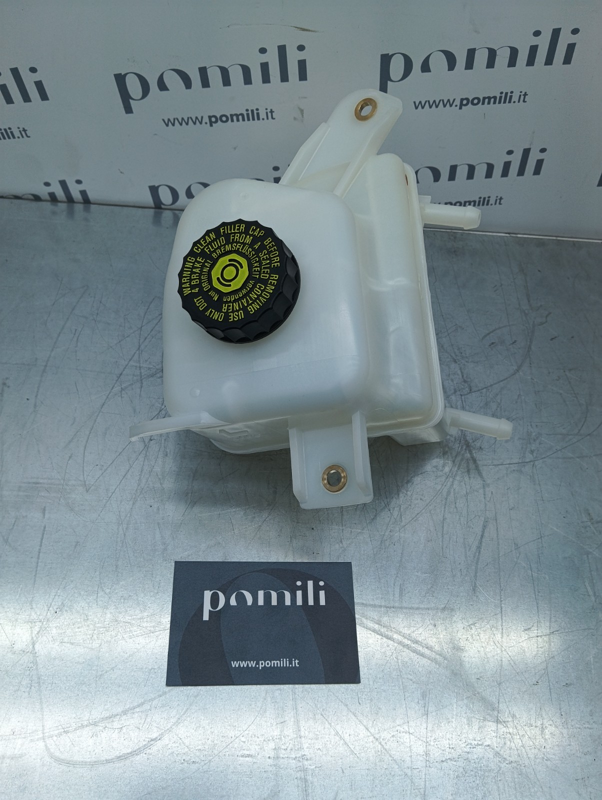 Pomili Freni e ricambi Serbatoio liquido freni Toyota Yaris 47220-0D181 nuovo
