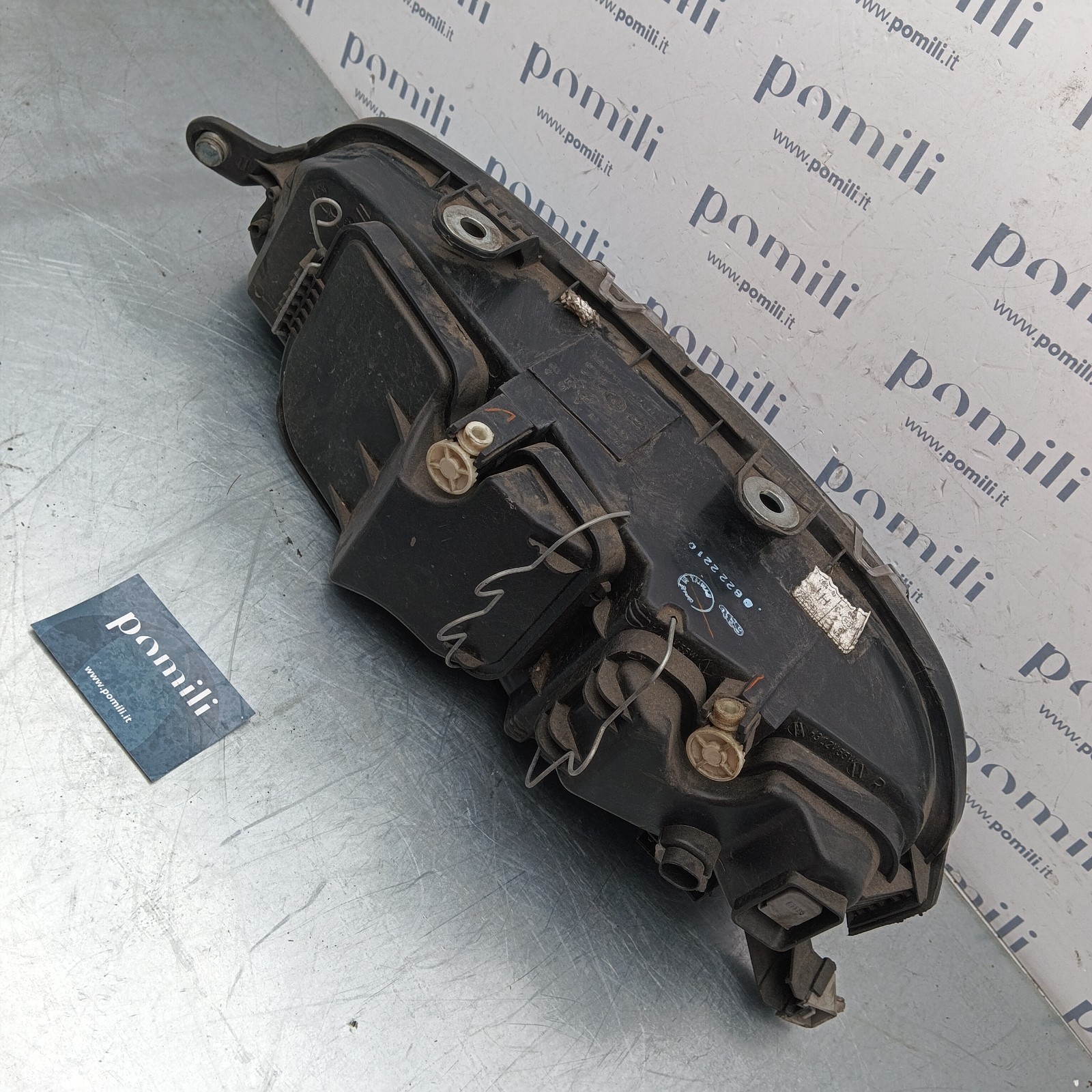 Pomili Fanaleria Fiat Punto 188 205957 faro anteriore destro usato