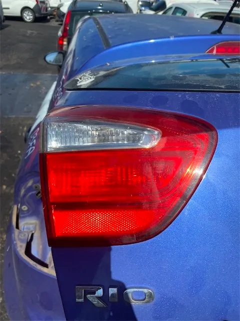 Pomili Fanaleria Fanale post. parte int. SX KIA RIO 3a Serie (08/11>09/15<) fanale posteriore sinistro