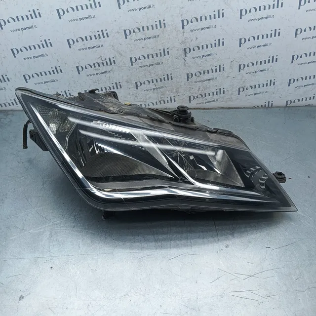 Pomili Fanaleria Seat Leon 5F pre-restyling faro anteriore destro usato