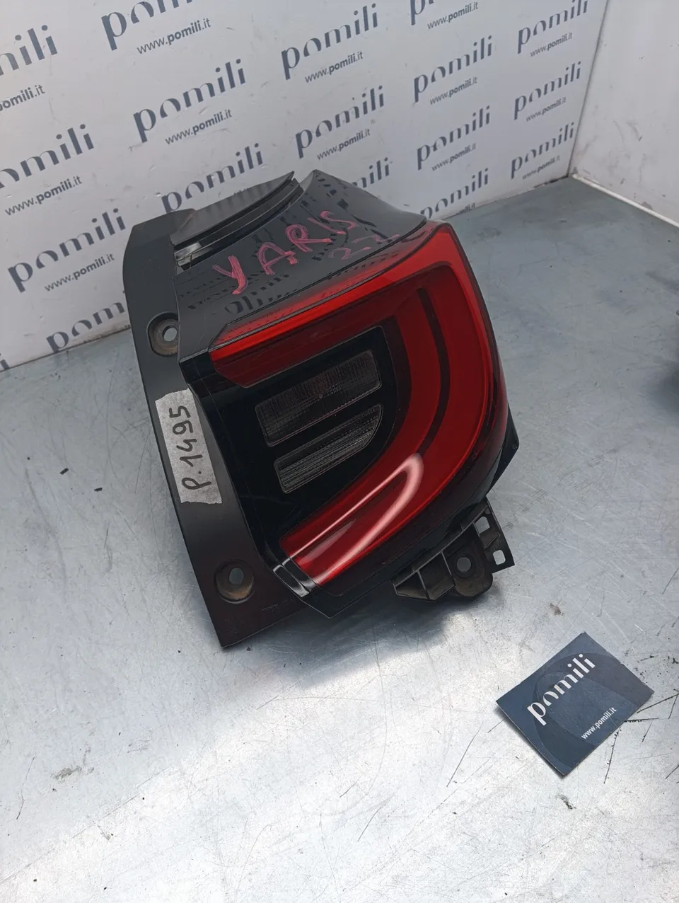 Pomili Fanaleria Toyota Yaris 81551K0040 fanale posteriore destro usato